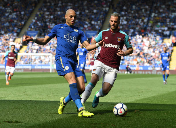 的缺席虽是 的缺席虽是