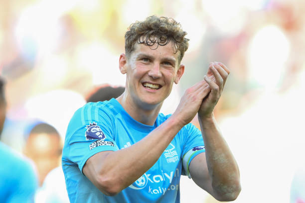 瓦奇带领下 瓦奇带领下